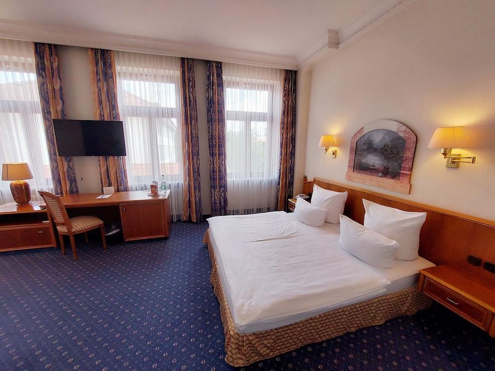 Hotel Bayerischer Hof Drezda Kültér fotó